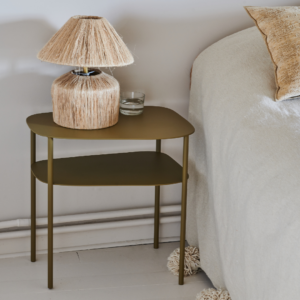 Chevet Héra uni en acier, avec lampe en paille et verre, stylé pour un intérieur moderne. Fabriqué en France par Atelier Héphaïstos.