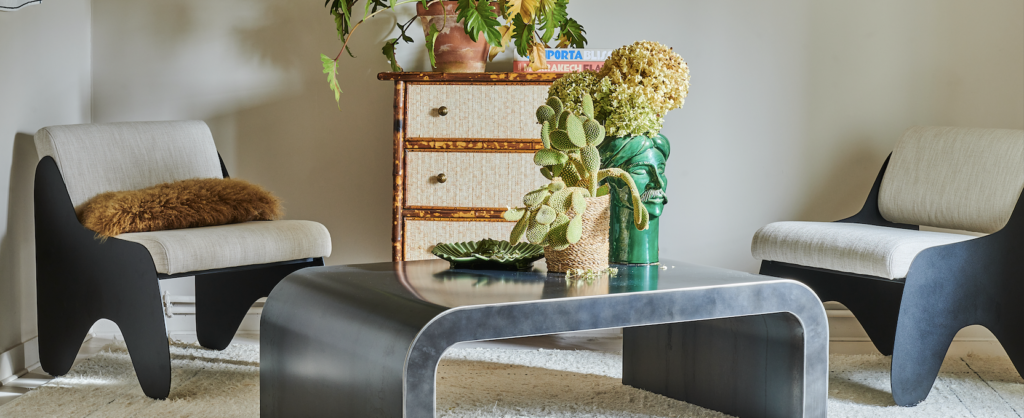 ATELIER-HEPHAISTOS-fauteuil-aphrodite-table-basse-gaia©Didier Delmas